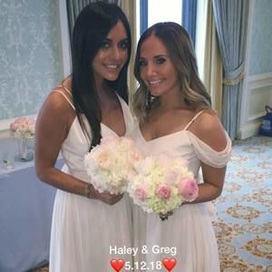 Meet your Posher, Lara